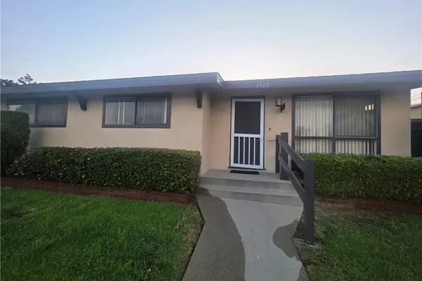 1560 W 179TH PL