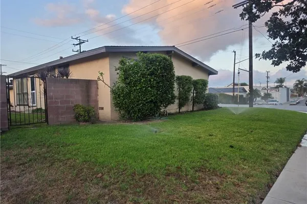 1560 W 179TH PL