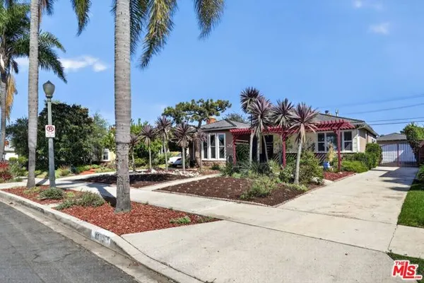 3516 S COCHRAN AVE