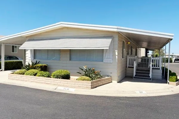 14851 JEFFREY RD 117