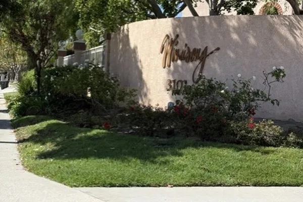 3101 PLAZA DEL AMO 37