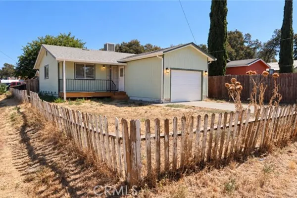 3910 VISTA ROBLES WAY