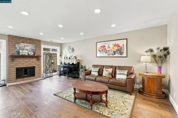 1646 CANDELERO CT