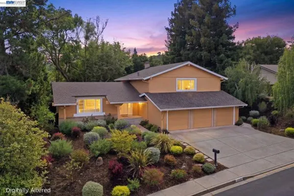 2451 PALMIRA PL