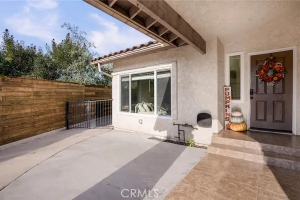 10110 SUNLAND BLVD