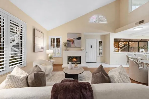 2584 YERBA BANK CT