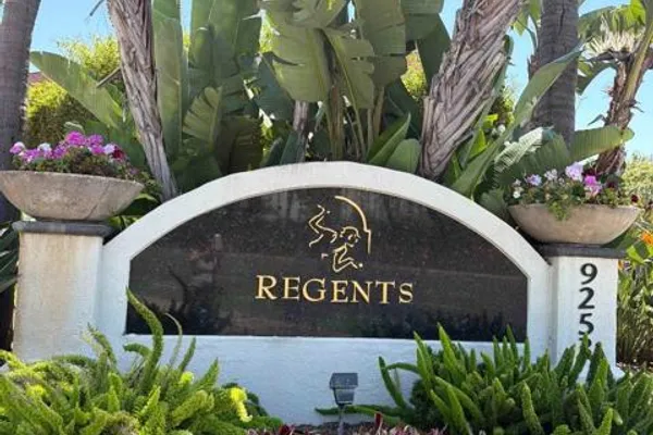9263 REGENTS RD B301