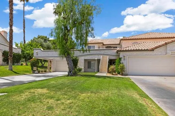 359 DESERT FALLS DR