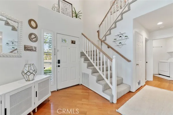 125 AUTUMN OAKS LN