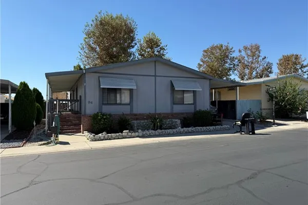 1721 E COLTON AVE SPC 94