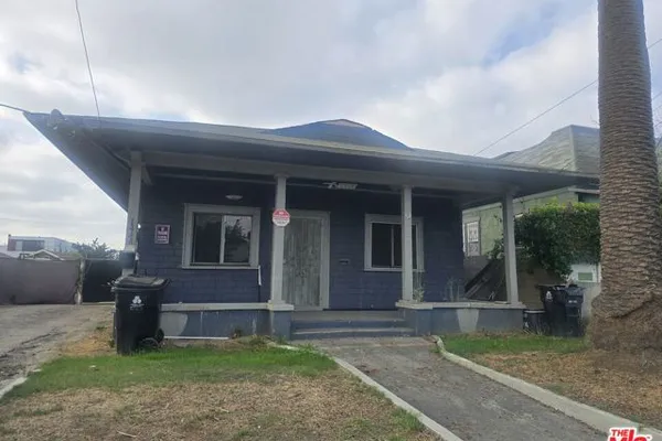1448 W 36TH ST
