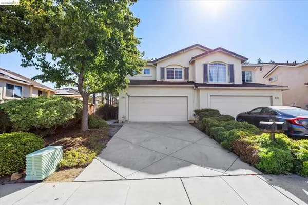 1758 NANDINA CT