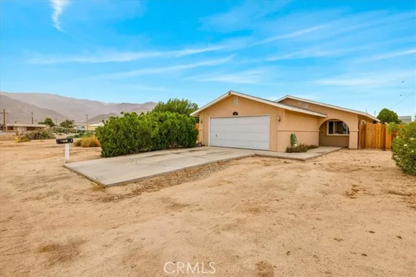 6460 CAHUILLA