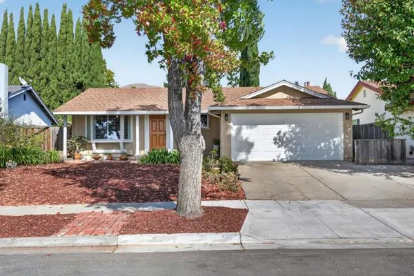 2106 STONEWOOD LN