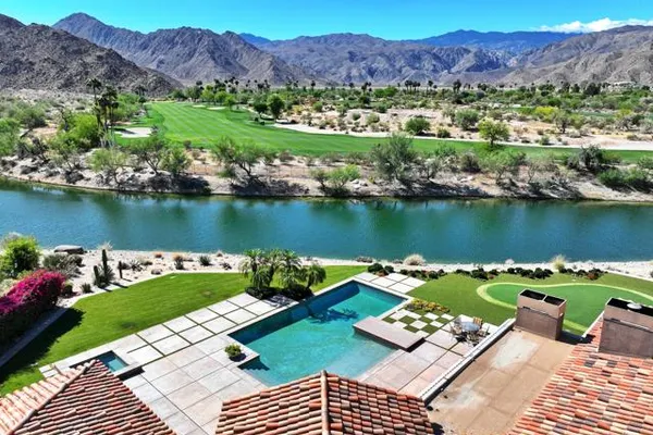 74359 DESERT ARROYO TRL