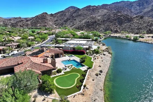 74359 DESERT ARROYO TRL
