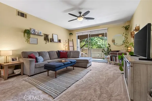 375 CENTRAL AVE 8
