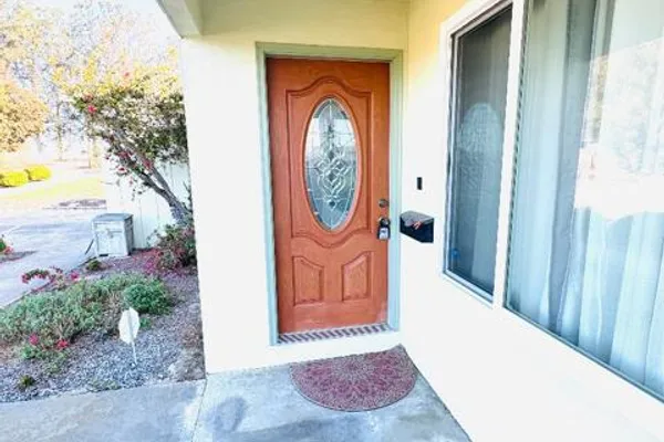 3258 VILLA CIR