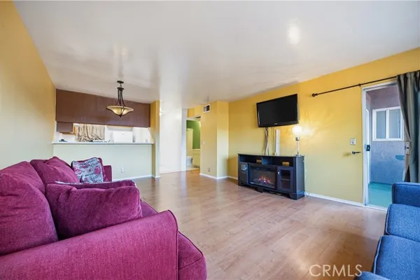 2507 E 15TH ST 109