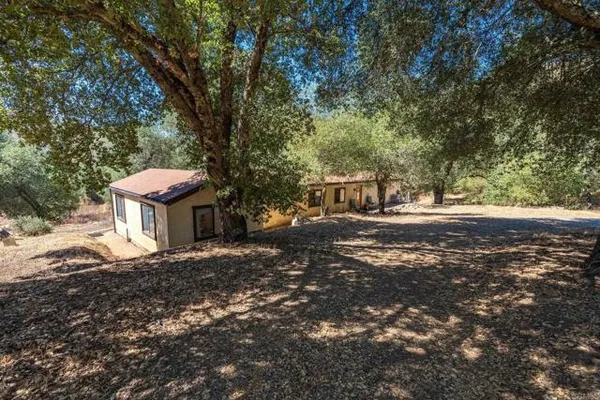 25222 BLACK CANYON RD