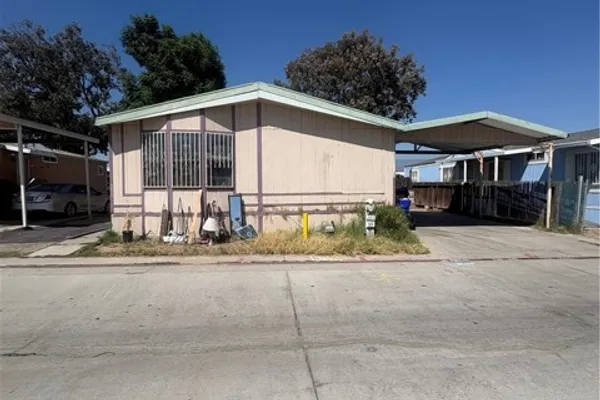 243 N MERIDIAN AVE