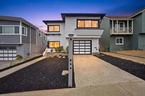 67 AVALON DR