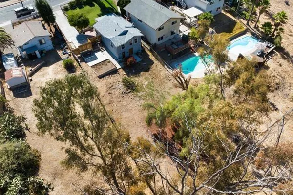 5079 GUAVA AVE