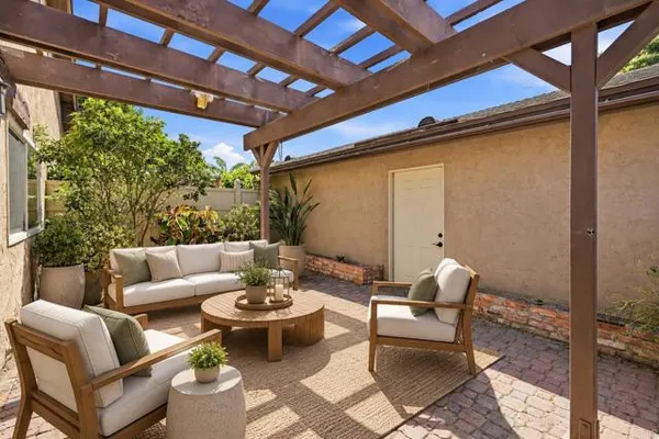 554 FRUIT TREE WAY