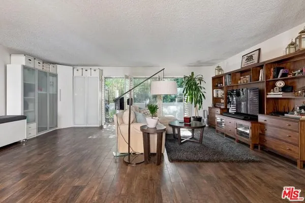 4445 CARTWRIGHT AVE 310