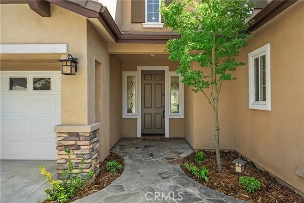 22 RIVER ROCK CT