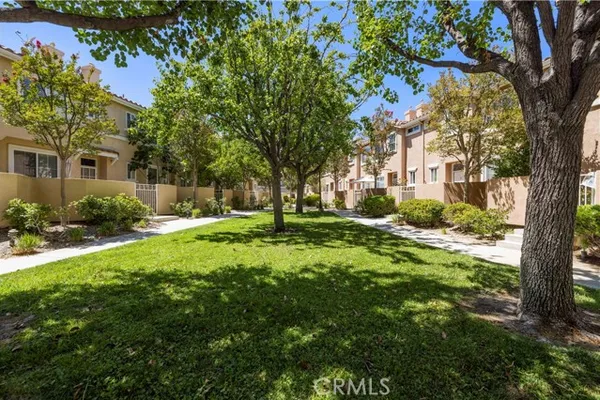 25731 PERLMAN PL D