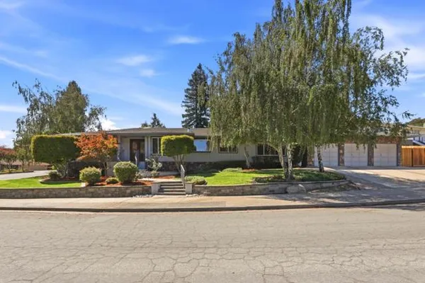 1560 EL DORADO DR