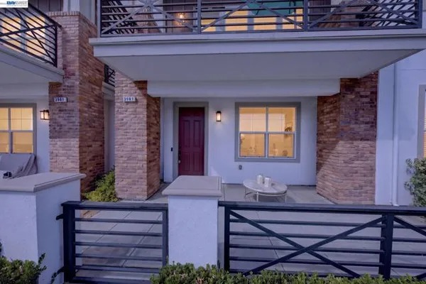 3987 DOBBINS LOOP