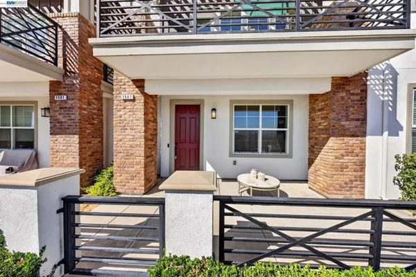 3987 DOBBINS LOOP