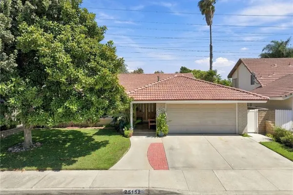 25152 AVENIDA ROTELLA