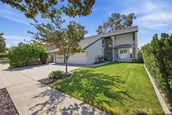 2232 APPLE TREE DR