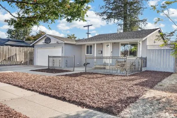 5243 AMELIA DR