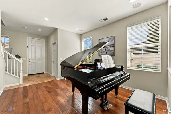 7427 HEALIS PL