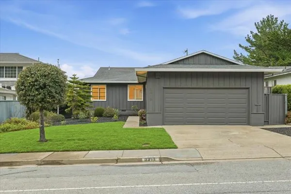 3310 FLEETWOOD DR