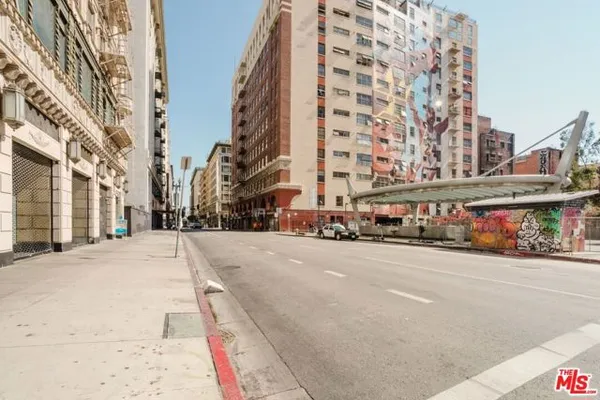 312 W 5TH ST 1112