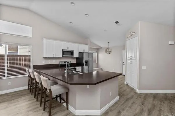 4972 LAKE SHORE CT
