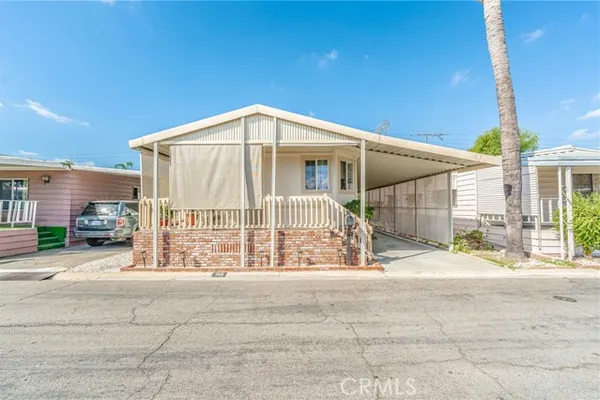10001 W FRONTAGE RD SPC 113