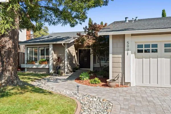 5991 SKYFARM DR