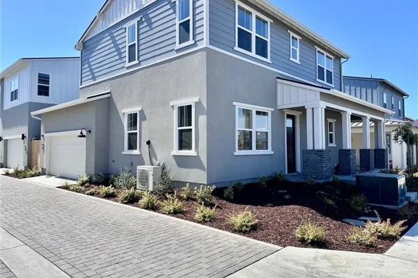 241 KITTY HAWK CT
