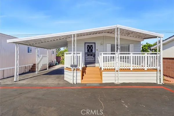 2060 NEWPORT BLVD SPC 21