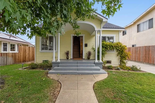 740 FREEMAN AVE