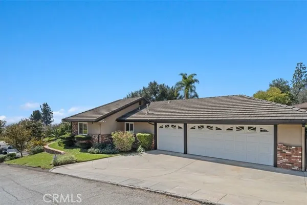 2085 KAIA LN