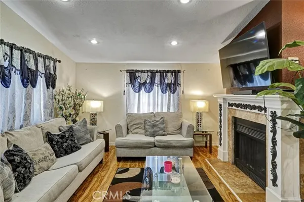 19009 S LAUREL PARK