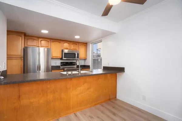 4222 MENLO AVE 28