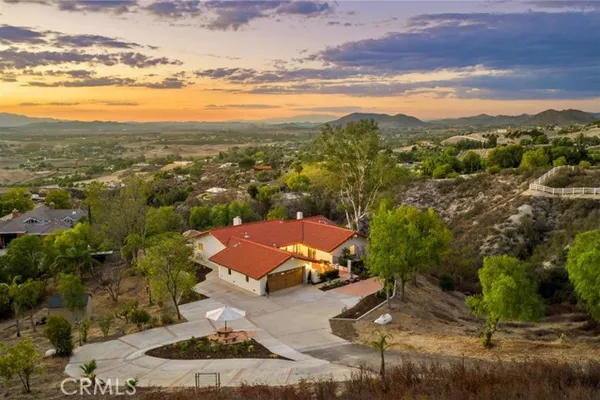 41525 AVENIDA ORTEGA